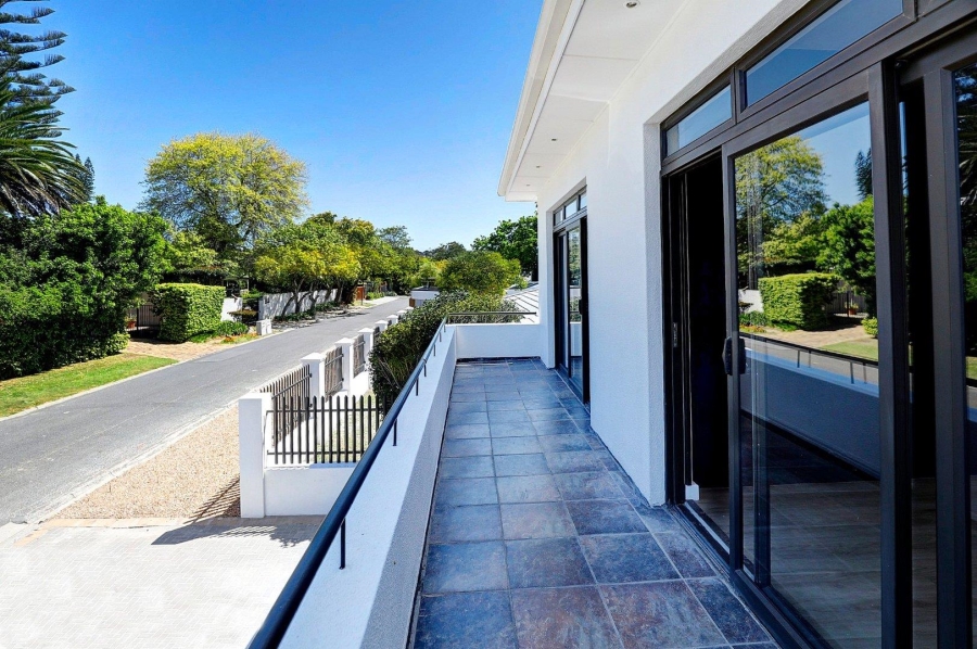 5 Bedroom Property for Sale in Welgemoed Western Cape